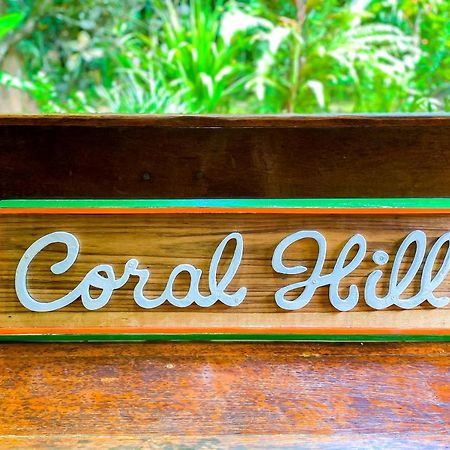 Coral Hill Bungalows Cahuita Exterior photo