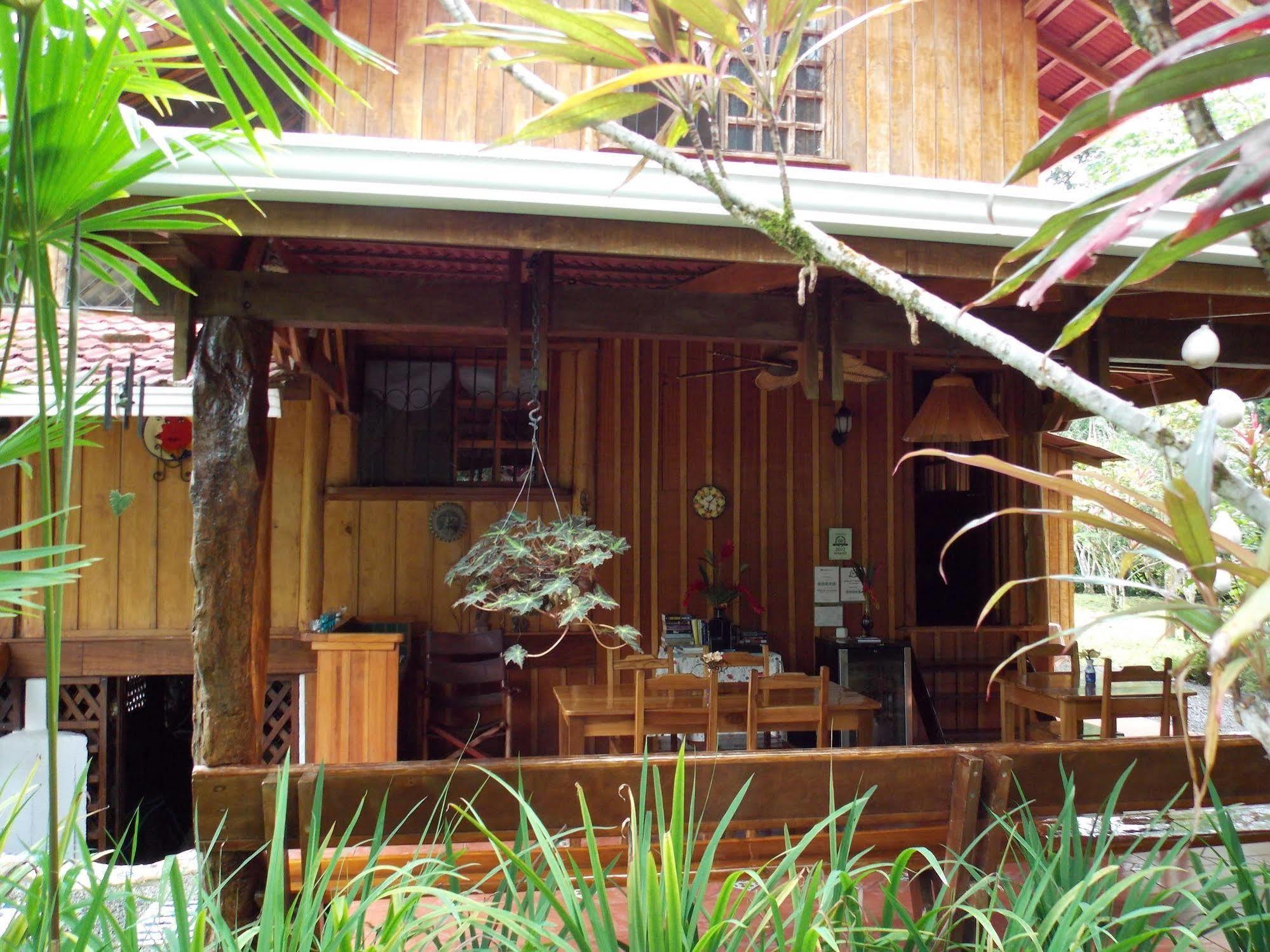 Coral Hill Bungalows Cahuita Exterior photo